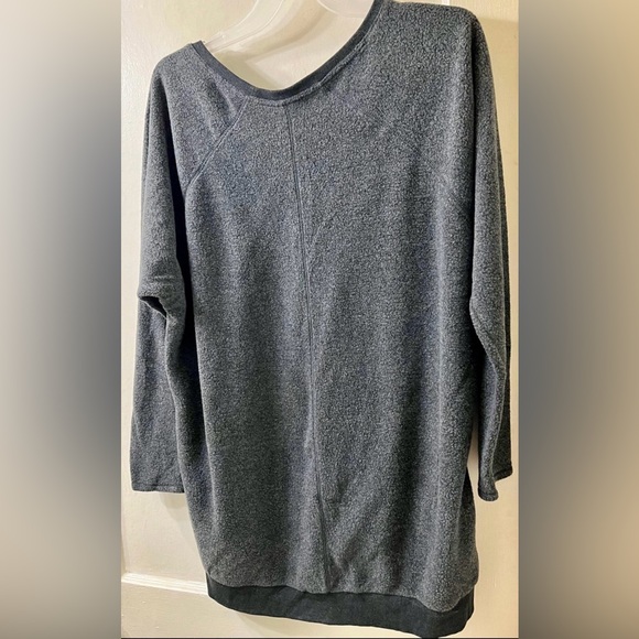 MOSSIMO SWEATER NWOT - Picture 7 of 8